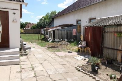 Eladó családi ház Szeged