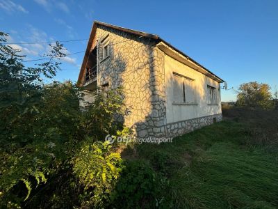 Eladó családi ház Aszaló