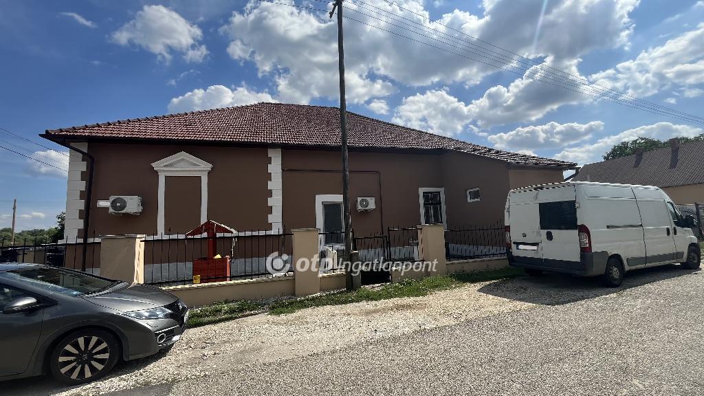 Eladó családi ház Ónod