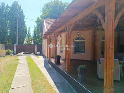 Eladó családi ház Békéscsaba