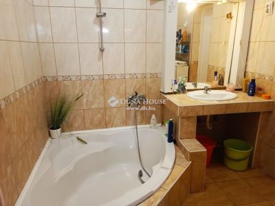 Eladó családi ház Békéscsaba