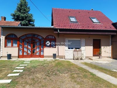 Eladó családi ház Békéscsaba