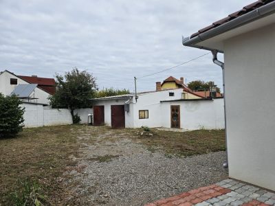 Eladó családi ház Pécs