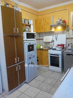 Eladó családi ház Derecske