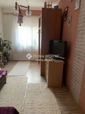 Eladó családi ház Tolna