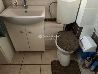 Eladó családi ház Tolna