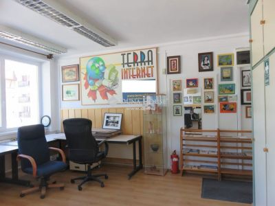 Eladó irodahelység irodaházban Szekszárd