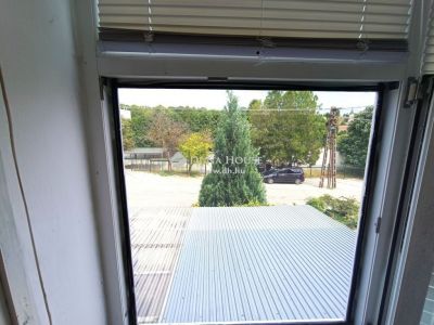 Eladó lakás Gyönk
