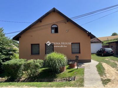Eladó családi ház Bonyhád