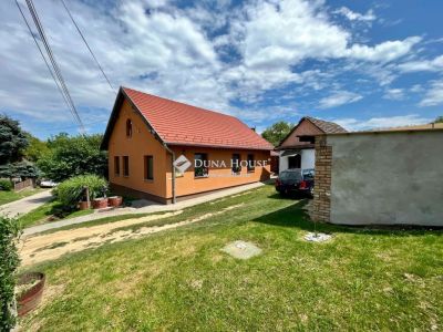 Eladó családi ház Bonyhád