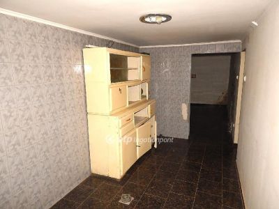 Eladó családi ház Érd