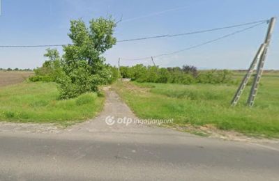 Eladó külterületi telek Jászberény