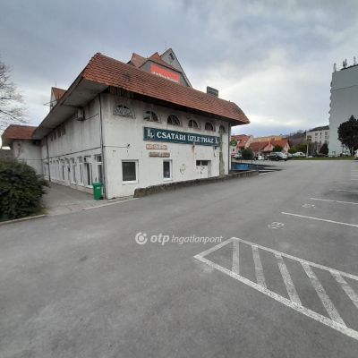 Eladó egyéb ipari ingatlan Szekszárd