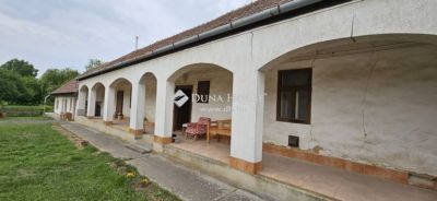 Eladó családi ház Kóka