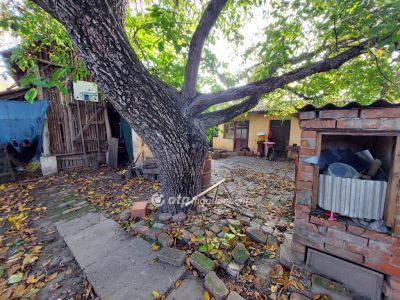 Eladó családi ház Szentes