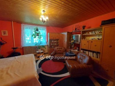 Eladó családi ház Pécs