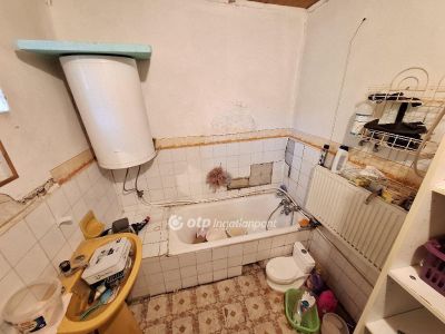 Eladó családi ház Tiszakécske