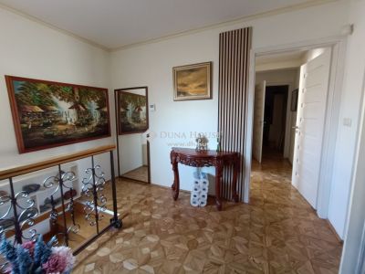 Eladó családi ház Budapest