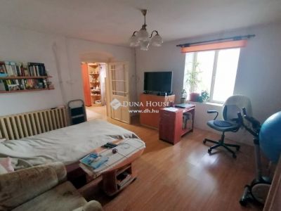 Eladó családi ház Kisláng