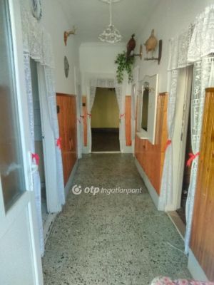 Eladó családi ház Nyíradony