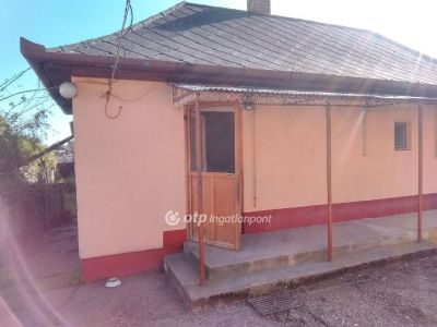 Eladó családi ház Nyíradony
