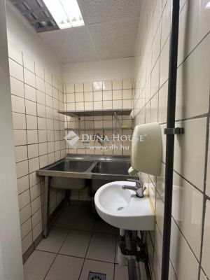 Eladó étterem, vendéglő Dunaújváros