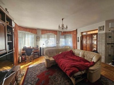 Eladó családi ház Budapest