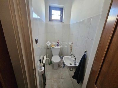 Eladó családi ház Budapest