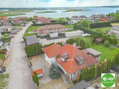 Eladó családi ház Velence