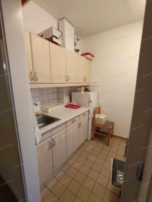 Eladó utcai bejáratú üzlethelység Kecskemét