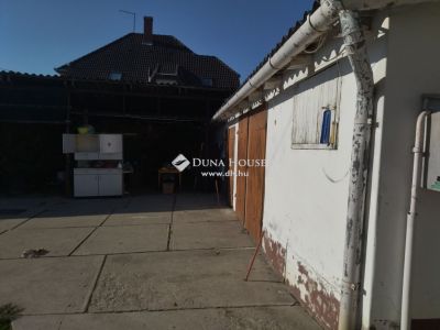 Eladó családi ház Cegléd