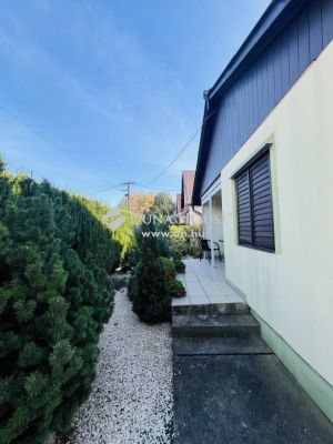 Eladó nyaraló Balatonfenyves