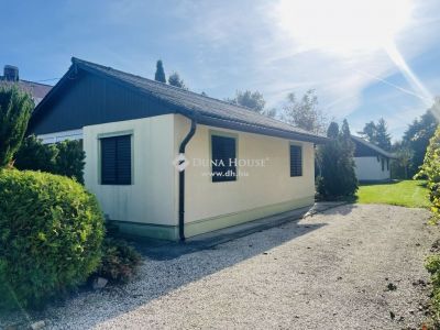 Eladó nyaraló Balatonfenyves