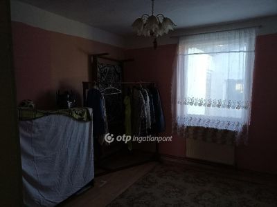 Eladó családi ház Kóka