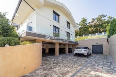 Eladó családi ház Budaörs