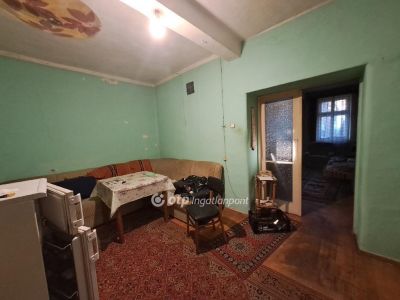 Eladó családi ház Makó
