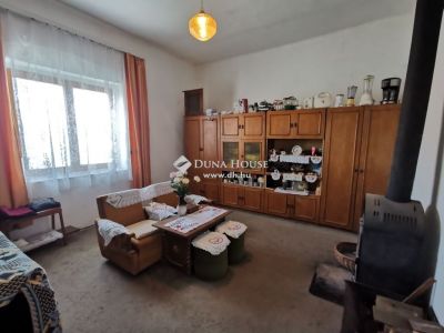 Eladó ikerház Tatabánya