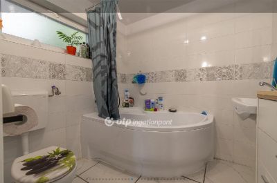 Eladó családi ház Budakeszi