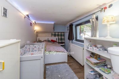 Eladó családi ház Budakeszi
