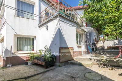 Eladó családi ház Budakeszi