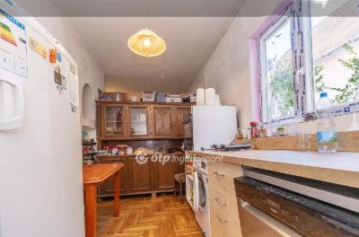 Eladó családi ház Budakeszi