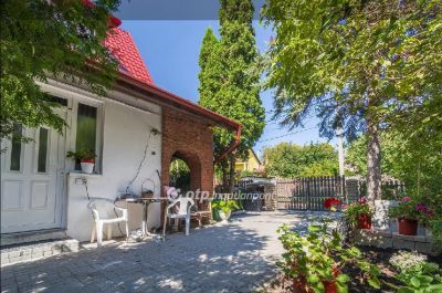 Eladó családi ház Budakeszi