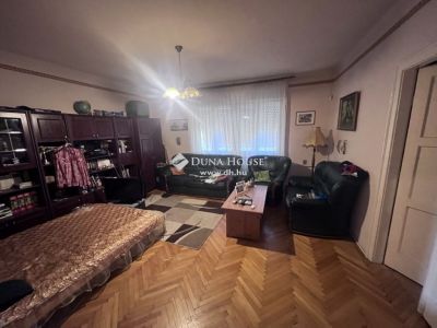 Eladó családi ház Adony