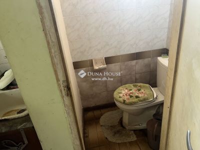 Eladó családi ház Dánszentmiklós