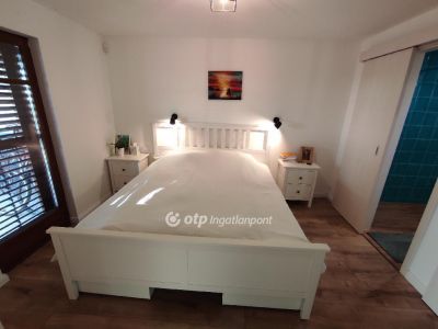 Eladó családi ház Balatonakali