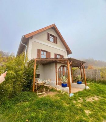 Eladó családi ház Balatonakali