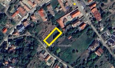 Eladó lakóövezeti telek Szekszárd
