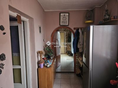 Eladó családi ház Simontornya