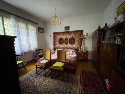 Eladó lakóövezeti telek Budapest
