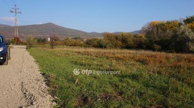 Eladó lakóövezeti telek Markaz